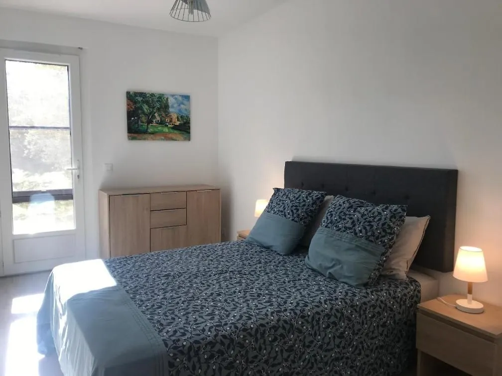 La Saluade, Pour Curistes Ou Vacanciers Greoux-les-Bains